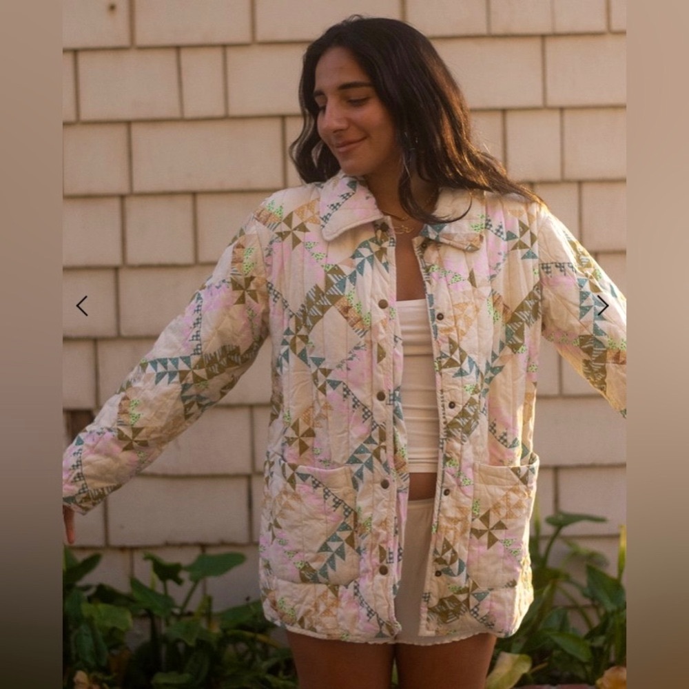 Cozy Cream And Pink Patchwork Quilted Cotton Jack… - image 2